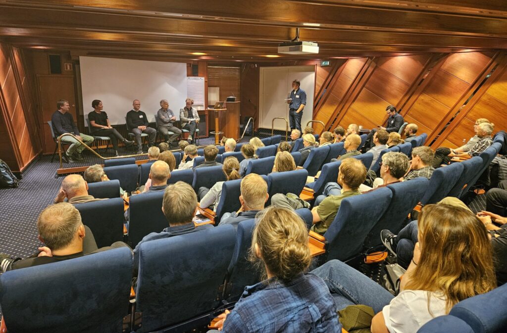 Paneldebatt under SEAPOP-seminaret 2024. Foto © Erlend Lorentzen